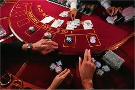 Antarmuka aplikasi mobile rajabandot 4d menampilkan menu pasar sepak bola dan permainan live-dealer